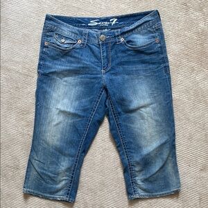 Seven7 Jeans Vintage Denim Faded Mid Light Wash Jean Capris Size 12